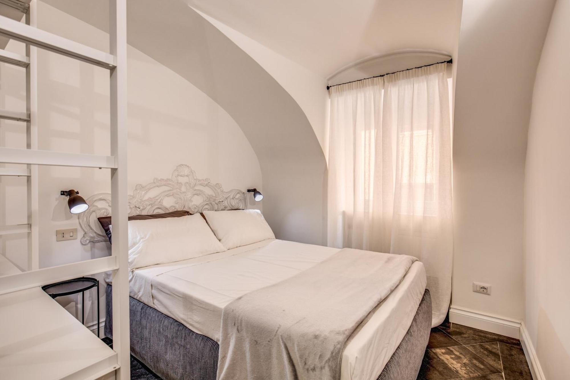 Cozy Flat In Front Of Fori Imperiali * Rom